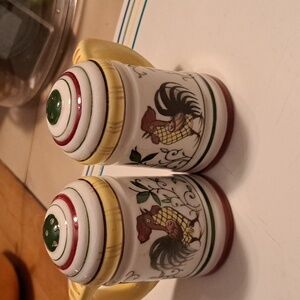 PY Rooster and Roses Design Ceramic Salt and Pepper Shakers